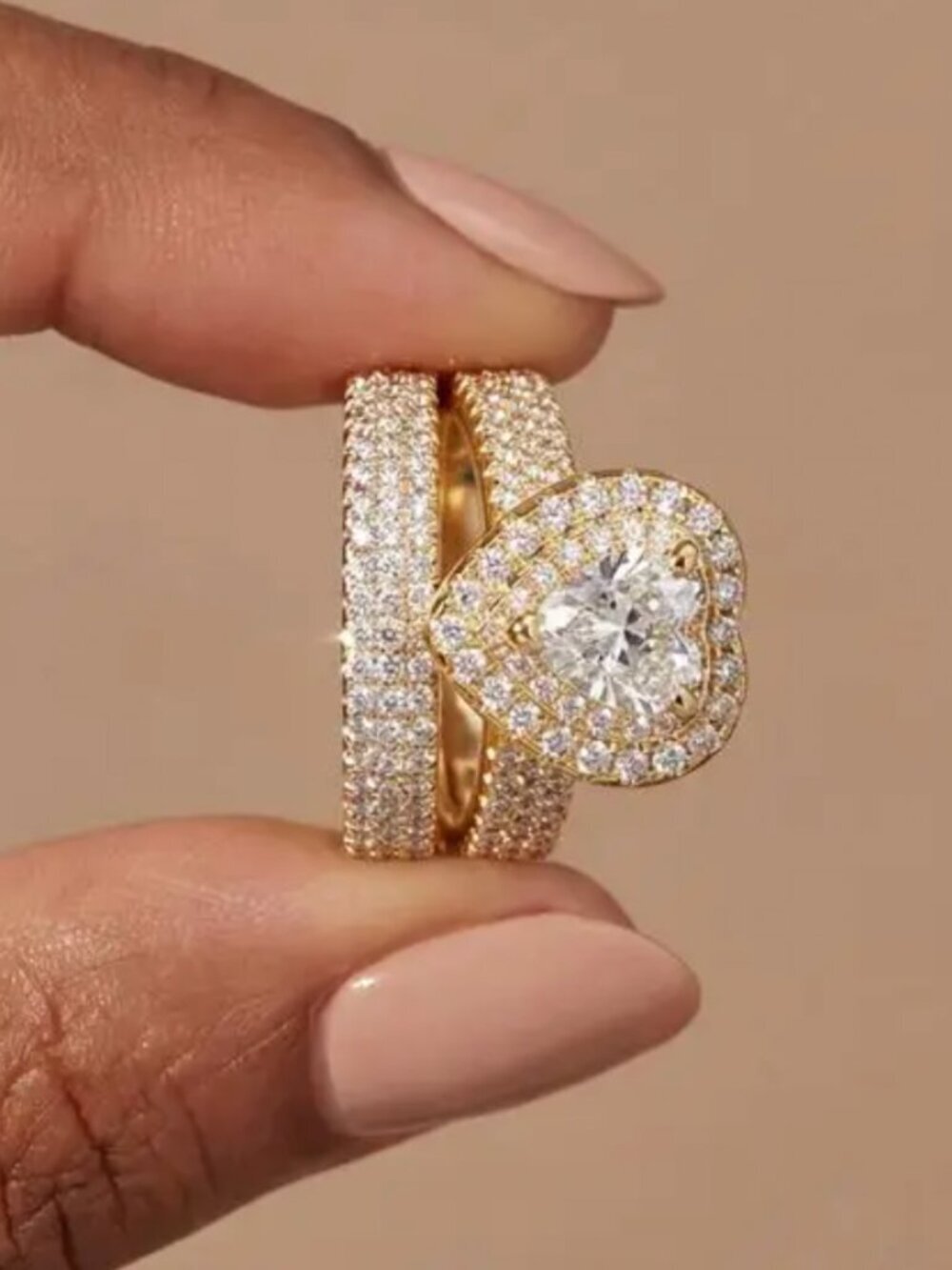 NEW 18k Yellow Gold Diamond Ring Band Set of 2 Rings Heart Diamond Ring
